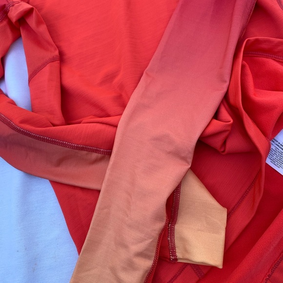 Nike Pro Women's Hyperwarm Fade Training Top Small - Picture 8 of 8